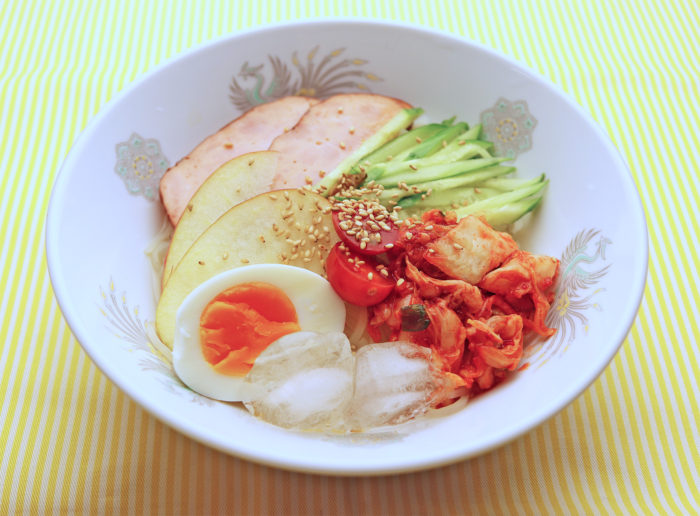 山吹酢を使った旭大高風冷麺 山吹酢 チェリー酢のヤマブキ有限会社 北海道旭川市のお酢の製造会社